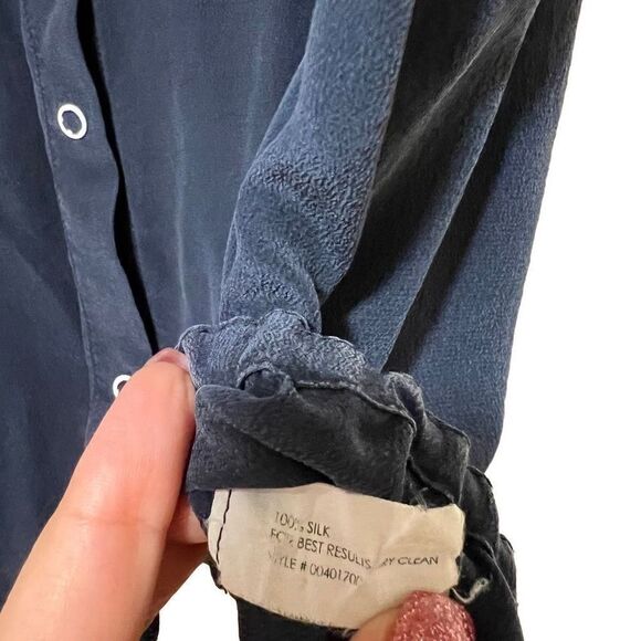 Club Monaco Silk Navy Blue button up tank collared Small - Picture 2 of 5